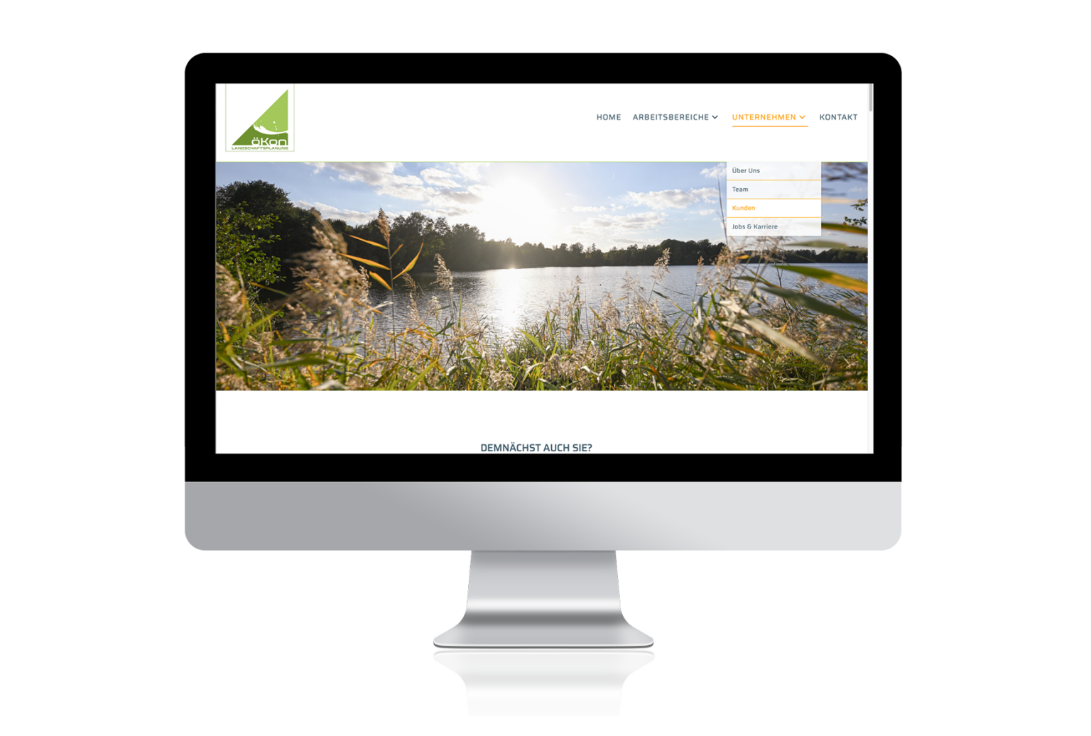 öKon Website: Unternehmen / Kunden: Blick über einen See in die Morgensonne